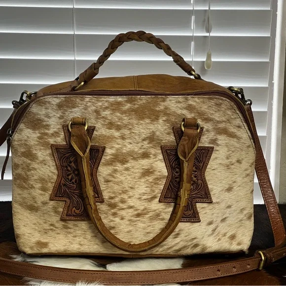 American Darling Tan and Brown Crossbody Bag dual CC - Picture 11 of 11